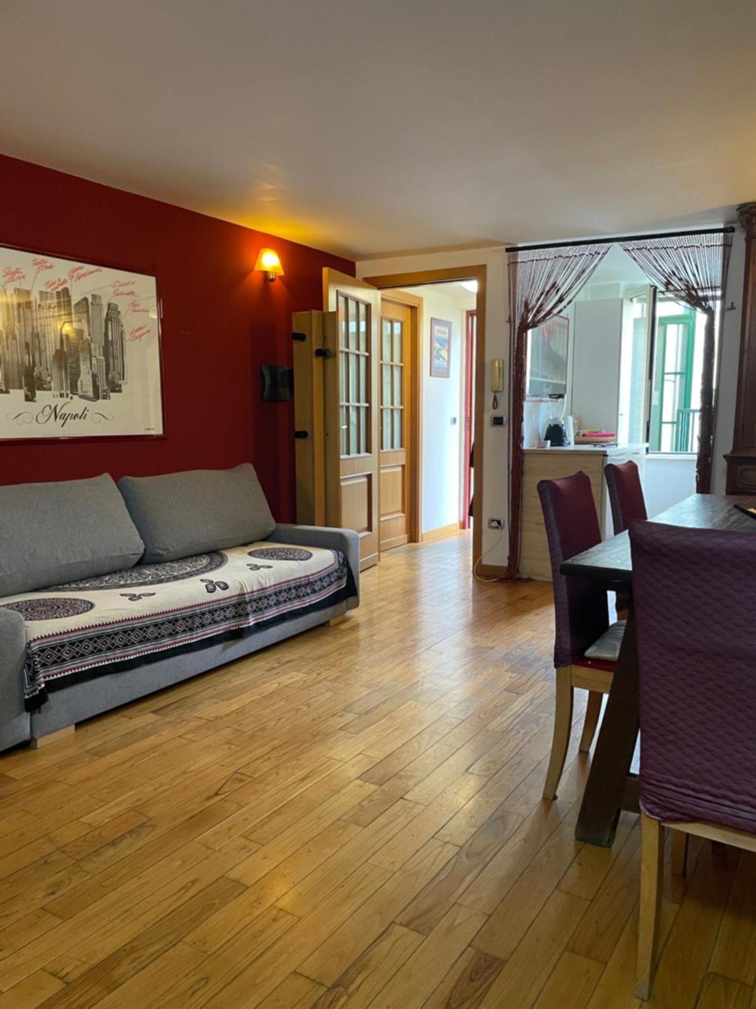 B&B Trieste&Trento Naples Exterior photo
